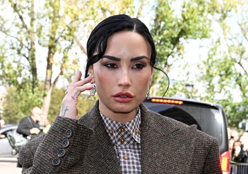 Demi Lovato w modnych jeansach. Fason jest hitem