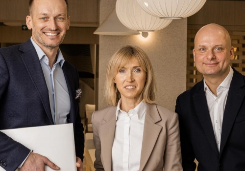 Grantspot zatrudnia AI do tworzenia wniosków dotacyjnych i rozmawia o partnerstwie technologicznym