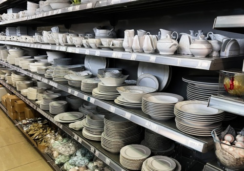 Masz te naczynia w domu? Legendarny producent porcelany bankrutuje po 180 latach