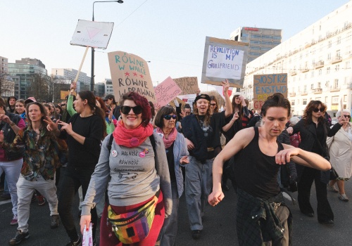 Niedziela z utrudnieniami. Po południu feministyczna Manifa, wieczorem mecz Legii. Policja apeluje do mieszkańców