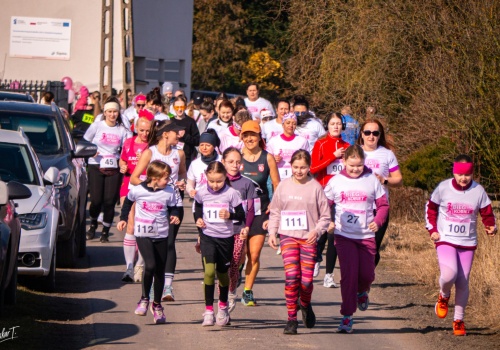 Pierwszy Bieg Kobiet w Zawadzie Książęcej. Aktywność, integracja i dobra energia