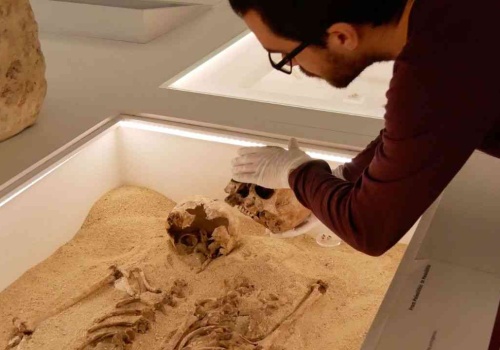 Przytulone w grobie przez 12 tys. lat. Niezwykłe odkrycie z epoki lodowcowej