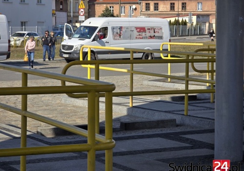 Autobusy 31 do Wałbrzycha. Pasażerowie: bardzo potrzebne. Gdzie utknęły rozmowy samorządów?