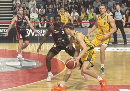 Stalówka na fali. Udany debiut nowego zawodnika