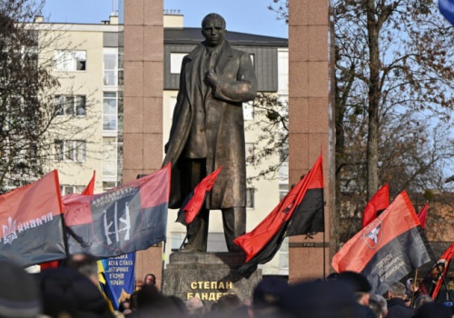 Pro-nazistowskie materiały w pociągu. Przewoził je Ukrainiec