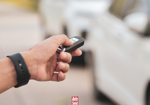 Co potrafi kluczyk samochodowy i co naciskać, by robił coś więcej, niż tylko otwierał drzwi?