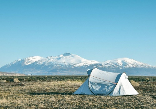 Jak wybrać namiot do survivalu – praktyczne wskazówki
