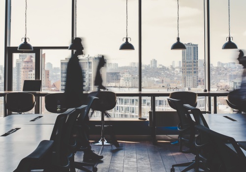 Polscy pracownicy coraz częściej czują się niedoceniani