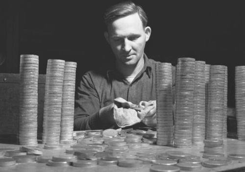 Janusz Krypto: Iran płonie, a bitcoin nie śpi. Czy czeka nas zjazd BTC do 40 tys. USD?