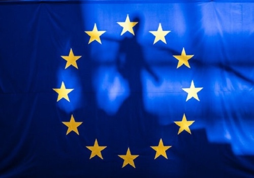 „DGP”: Unia Europejska zerka w stronę zapomnianego przepisu. Chodzi o obronność