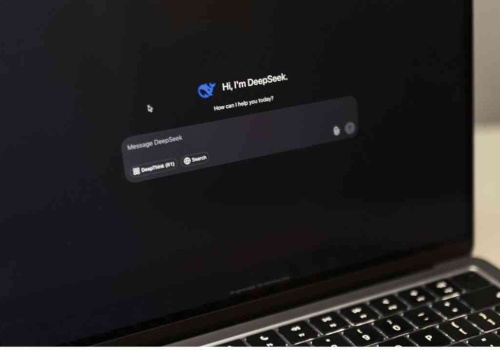 AI dopisywało zdania i całe akapity. Teraz Wikipedia ma problem