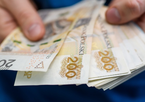 Emeryci muszą podpisać, inaczej pieniądze przepadną. 30 kwietnia mija termin