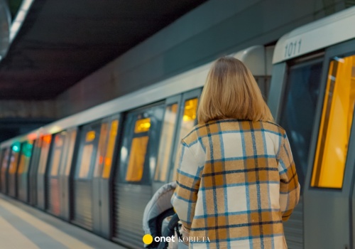 Dramatyczne chwile na stacji Pietrzykowice Żywieckie. Matka wysiadła, niemowlę w wózku zostało w pociągu