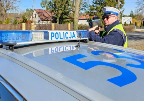 Pirat drogowy w Toyocie. Stracił prawo jazdy w pobliżu Ciechanowa