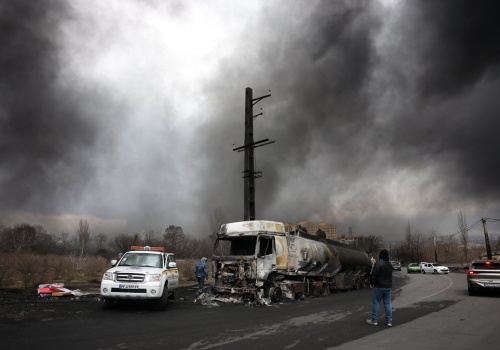 Izrael uderza na cele w Iranie i Libanie. Drony z Iranu zaatakowały w Bahrajnie