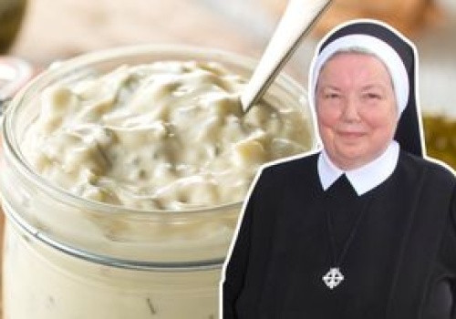 Sos do jajek robię z przepisu siostry Anastazji. Jest wyrazisty i przyjemnie kremowy