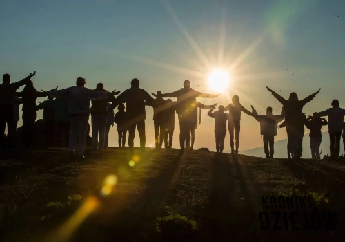 Założył w Polsce „Niebo”, które okazało się piekłem. Historia sekty Kacmajora