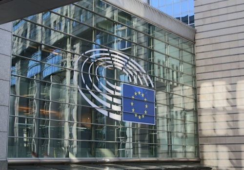 Napięcia na linii UE-USA rosną. Europosłowie chcą bardziej asertywnej polityki handlowej