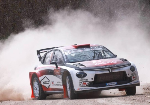 Lancia wraca na szuter. Ypsilon Rally2 HF Integrale już na podium w swoim pierwszym rajdzie