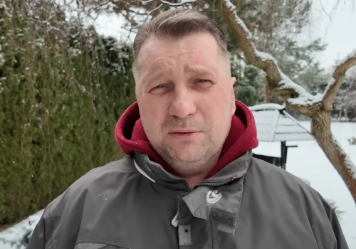 Czarnek zdejmie panele z dachu? Oszczędza dwa razy ale mu się teraz nie podobają