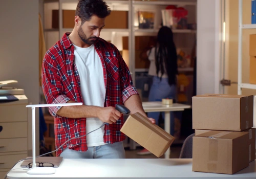 Zwroty w sprzedaży zagranicznej e-commerce mogą obniżyć marżę sklepów