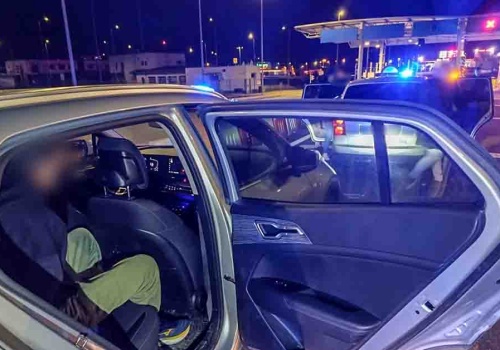 Włamali się do samochodu na MOP-ie na A2  ukradli tysiące euro