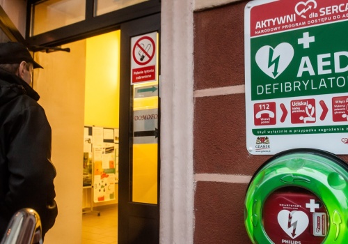 Chojnice chcą kupić 40 defibrylatorów AED i drony z termowizją