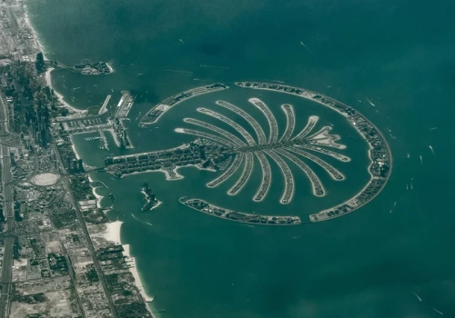 Uciekli do Dubaju, dla ich obserwatorów to „awans społeczny”. Ekspert komentuje