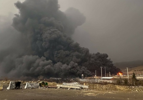 Toksyczny czarny deszcz w Teheranie. Atak Izraela może mieć fatalne skutki