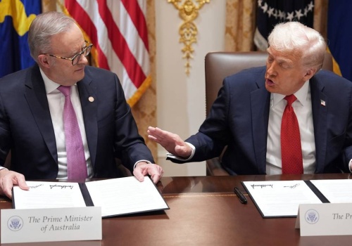 Donald Trump apeluje do premiera Australii. 