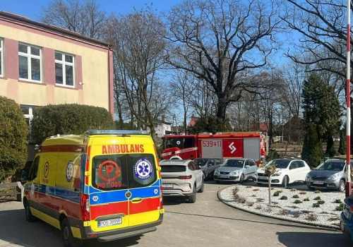 Rozpylił gaz pieprzowy w szkole (ZDJĘCIA)