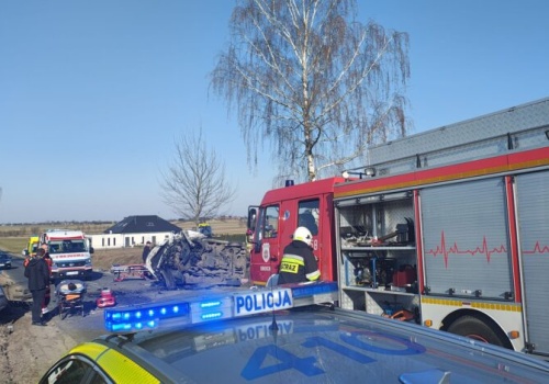 Dwie osoby ciężko ranne po wypadku w Podolinie. W sumie poszkodowanych jest sześć osób