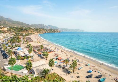 Jak zorganizować idealne wakacje dla seniora? Porady i kierunki