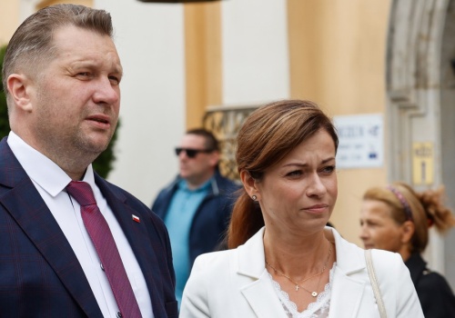 Prawie 7,7 mln zł od Czarnka dla KUL. Na projekt, w którym udział bierze jego żona