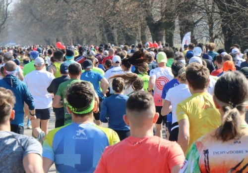 Rekord frekwencji coraz bliżej. Ostatnie pakiety na Krakowski Półmaraton Marzanny 2026