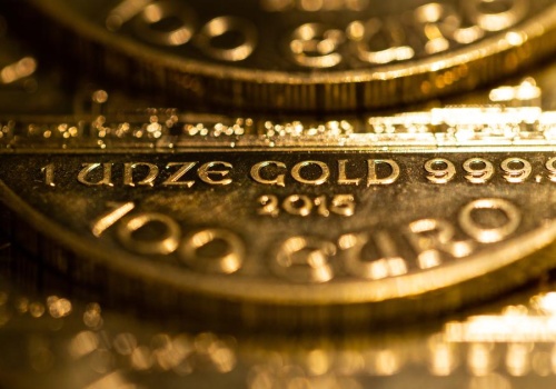 Złoto zaczęło tydzień spadkiem kursu