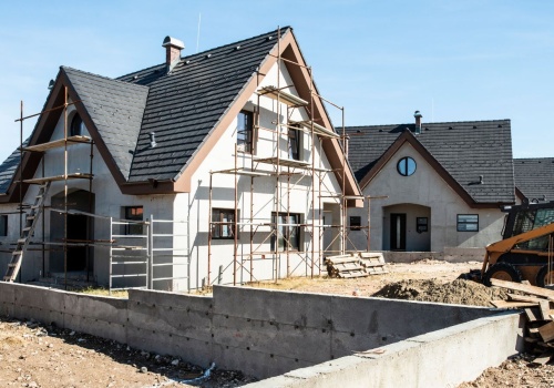 Koniec pozwoleń na budowę w Polsce? Klamka zapadła, ale jeden szczegół wbija w fotel