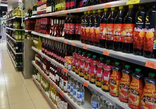 Warszawa: W czwartek radni zdecydują o nocnej prohibicji na terenie całego miasta