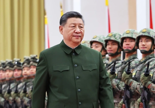 Czystki w chińskiej armii a rewolucja dronów. Dlaczego Xi Jinping usuwa “starą gwardię”?