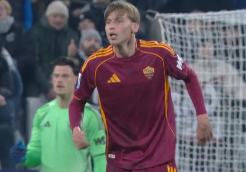 Ziółkowski stał przy linii, trener zmienił zdanie. Oto reakcja Polaka