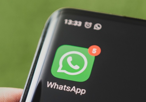 Uwaga na fałszywe wiadomości. Tak hakerzy przejmują konta na aplikacji Signal i WhatsApp