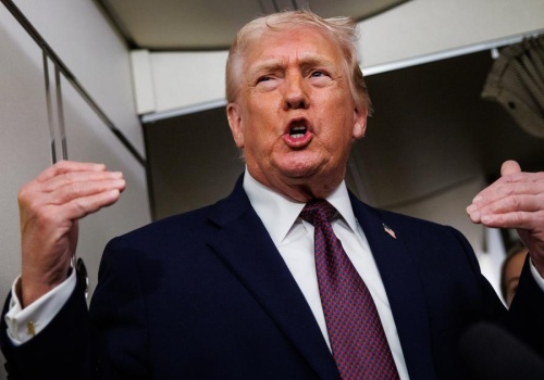 Trump grozi potężnym uderzeniem  jeśli Iran będzie blokował cieśninę Ormuz