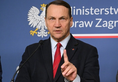 Turyści z Polski ignorują ostrzeżenia. Radosław Sikorski ujawnił skalę