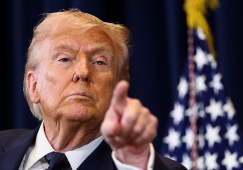 Trump grozi Iranowi uderzeniem w elektrownie. 