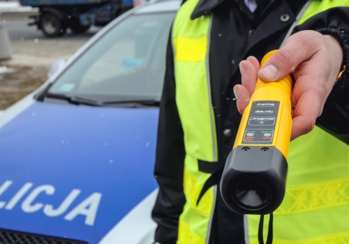 Pijana para za kółkiem. Zmieniali się podczas jazdy, oboje bez prawa jazdy