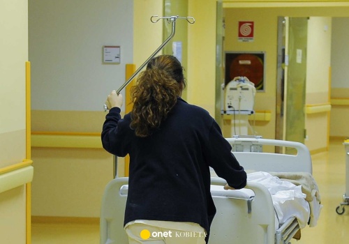 Sześć przypadków WZW A w szpitalu w Poznaniu. 