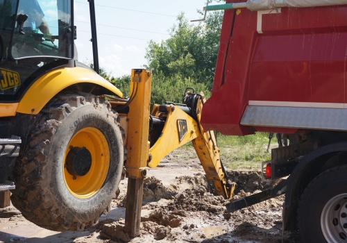 Awaria przewodu wodociągowego na kieleckiej ulicy