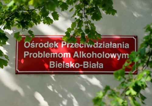 Rozpoczęły się konsultacje w sprawie opłaty za pobyt w ośrodku dla osób z problemem alkoholowym