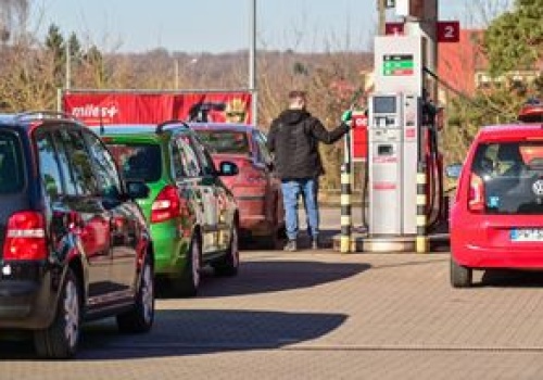 Siódemka już przekroczona. Kierowcy donoszą o cenach paliw