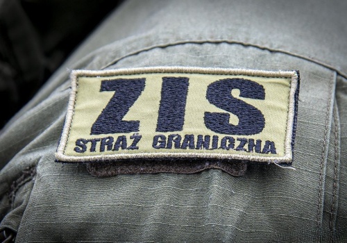 Mieli lecieć, poszli posiedzieć. Awanturnicy na mazowieckich lotniskach